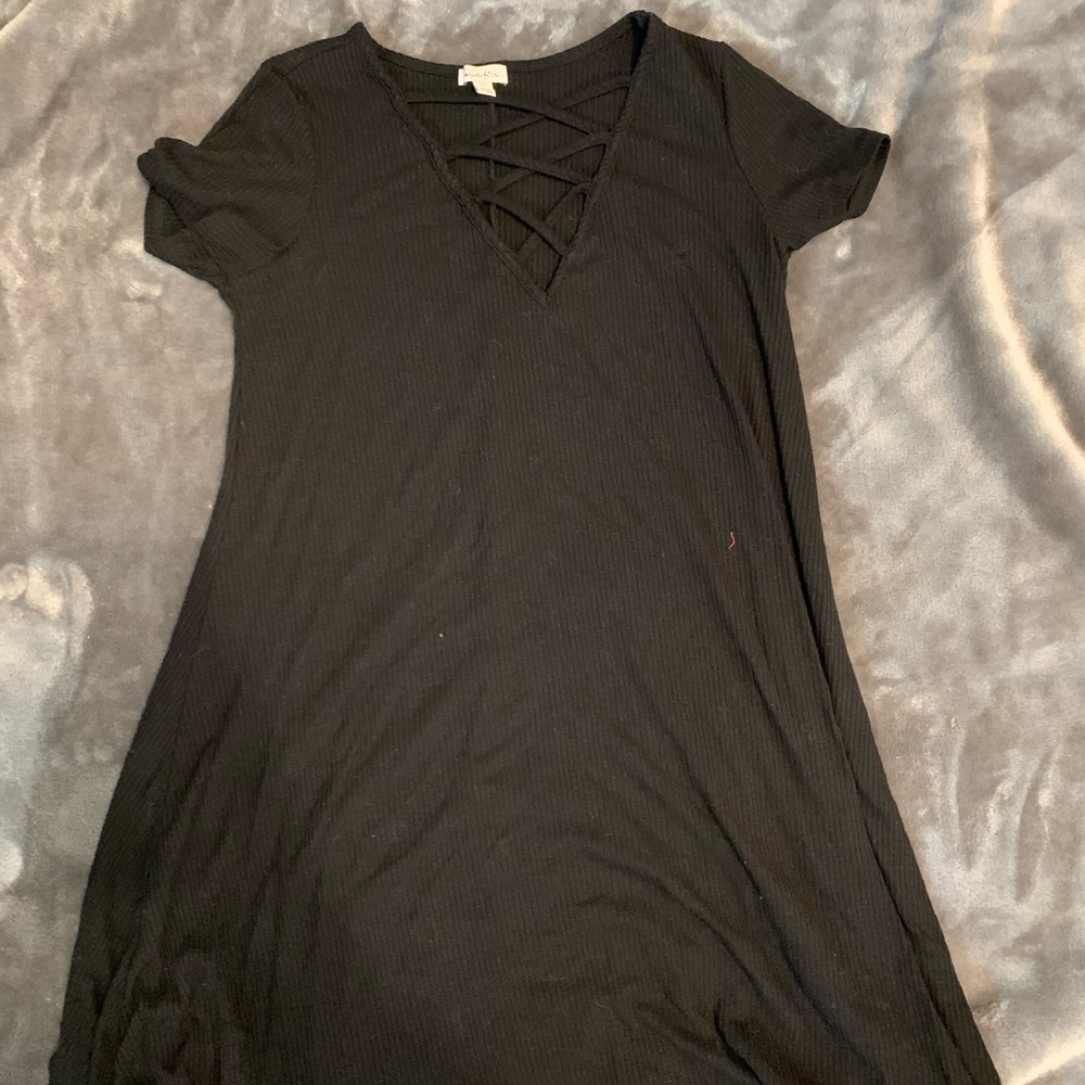 Dresses - Picture 2 of 5